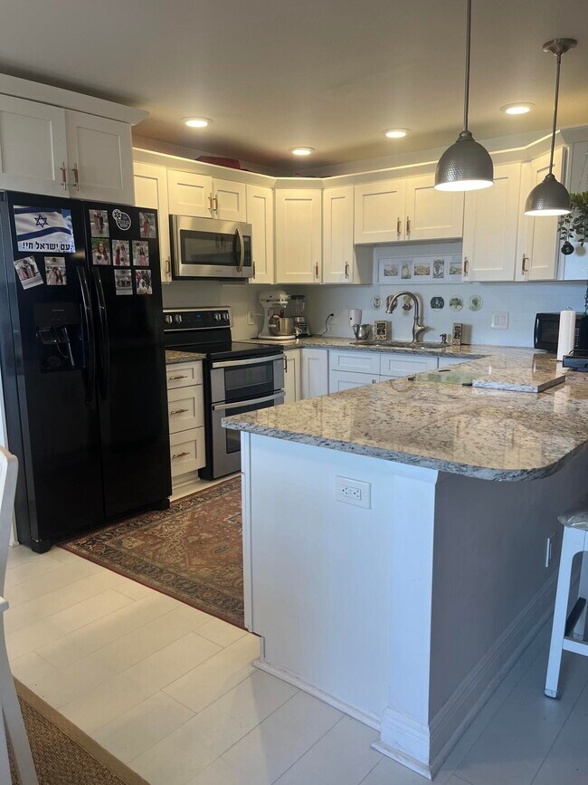 Building Photo - 4057 Wolverton C