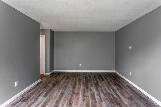 1BR, 1BA - 608SF - Living Room - Pike Lake Apartments