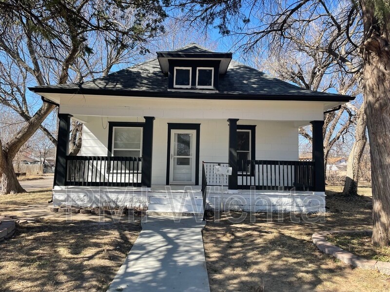 Primary Photo - 1847 S Gold St
