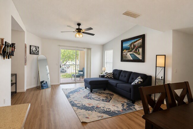 Foto del edificio - 9481 Highland Oak Dr