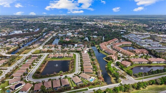 Foto del edificio - 7461 SW Harbor Cove Dr