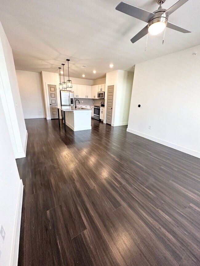 Building Photo - 634 N Teel Pkwy