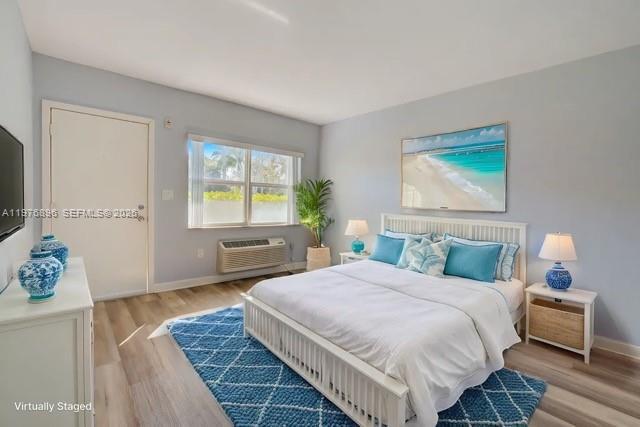 Foto del edificio - 8000 NE Bayshore Ct