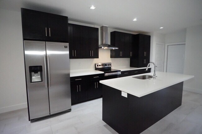 Building Photo - 341 Bella Sol Way