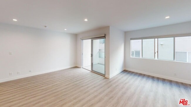 Foto del edificio - 425 S Willaman Dr