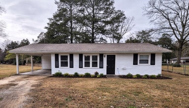 Building Photo - 210 Crescent Dr