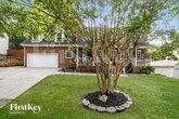Foto principal - 2422 Haybrook Ln