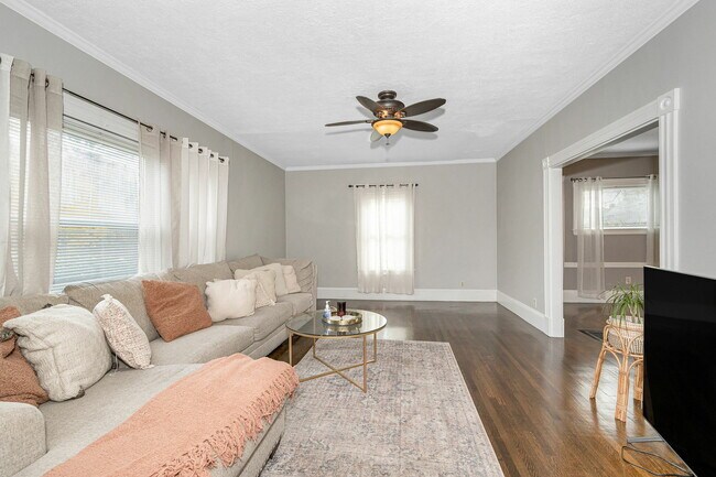 Building Photo - 40 Orient Ave