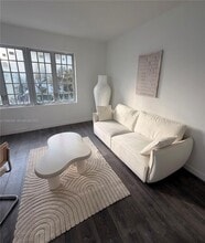 Building Photo - 1525 Euclid Ave