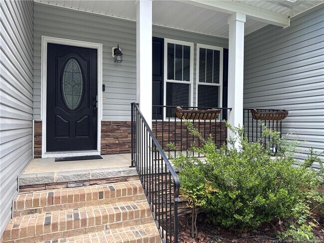 Foto del edificio - 272 Maplewood Dr