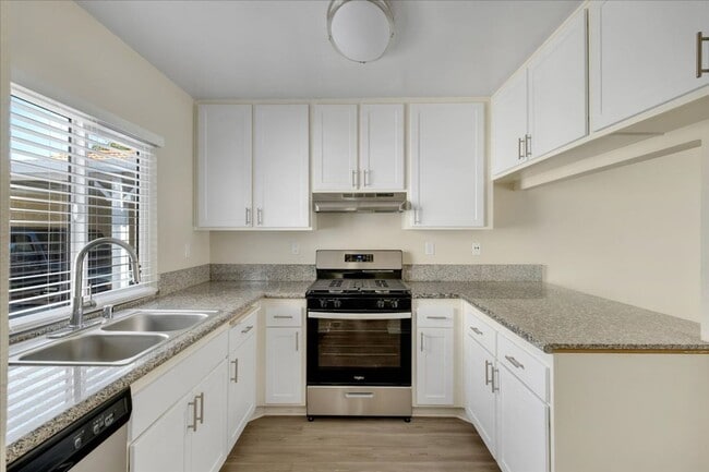 Interior Photo - Concord Villas