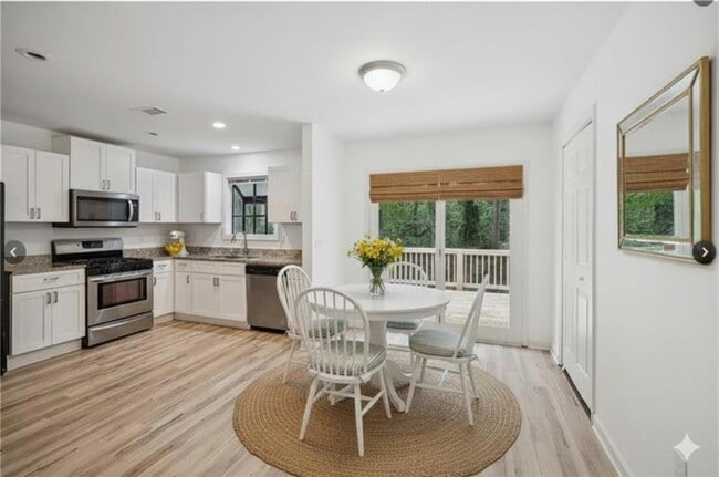 Foto del edificio - 2467 Verner Rd NW