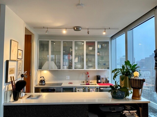 Foto del edificio - 1300 N Astor St