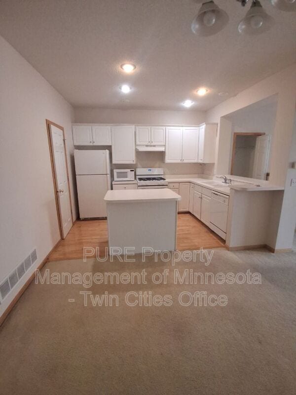 Building Photo - 2328 Eagle Trace Ln
