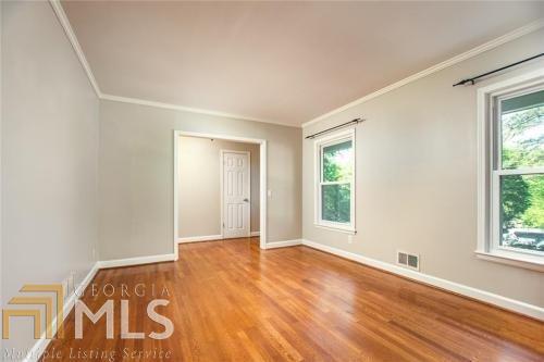 Foto del edificio - 3113 Roberta Dr NW