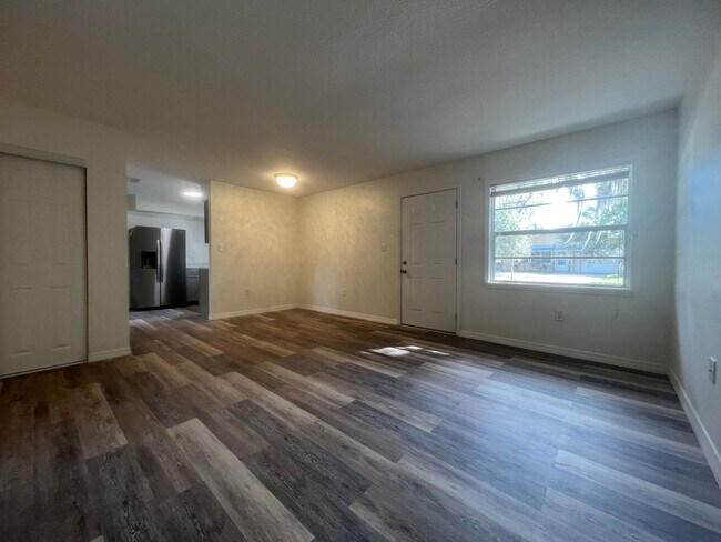 Foto del edificio - 3 br, 2 bath House - 445 Garfield Ave