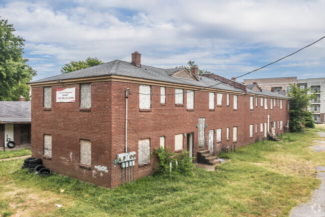 Building Photo - 282 E Butler St