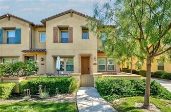 Building Photo - 2545 Almeria Ln
