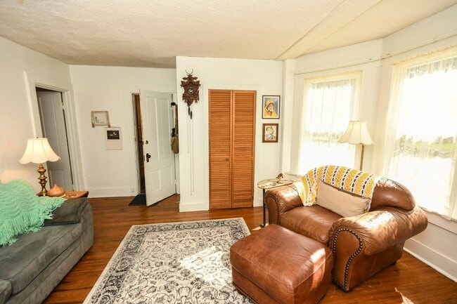 Foto del edificio - 18 Bridge St