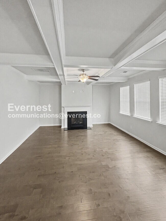 Building Photo - Limited Time Special Offer / 4-Bed, 3.5-Bath Home with Attached Garage / Pet-Friendly / Vouchers ...