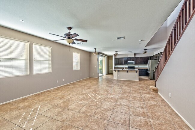 Foto del edificio - 2385 Via Barranca