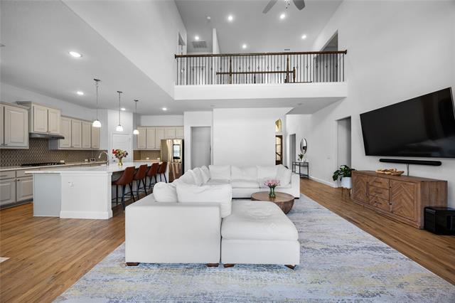 Foto del edificio - 16921 Eastbrook Dr