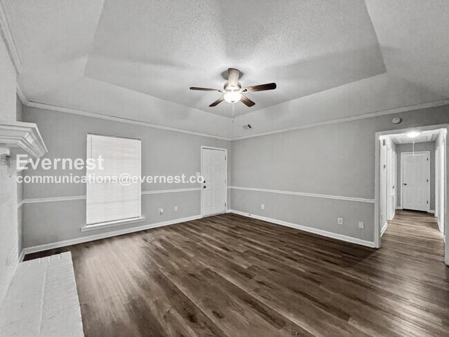 Building Photo - 10005 Riggan Dr