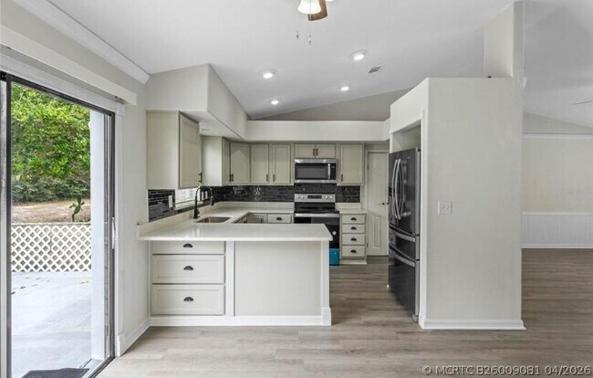Foto del edificio - 613 Antelope Ln