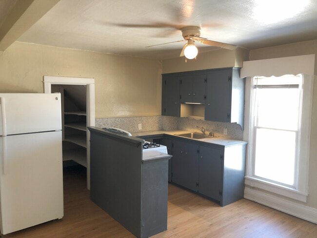 Building Photo - 111 Hay Ave