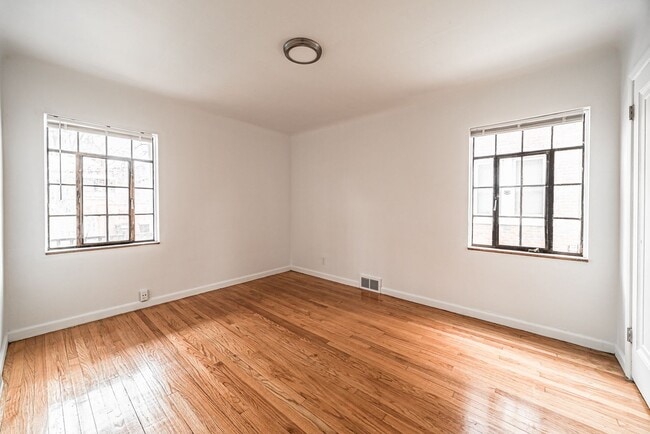 Building Photo - 17601/17603 Santa Rosa - FDR