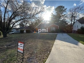 Building Photo - 3149 Somerset Dr