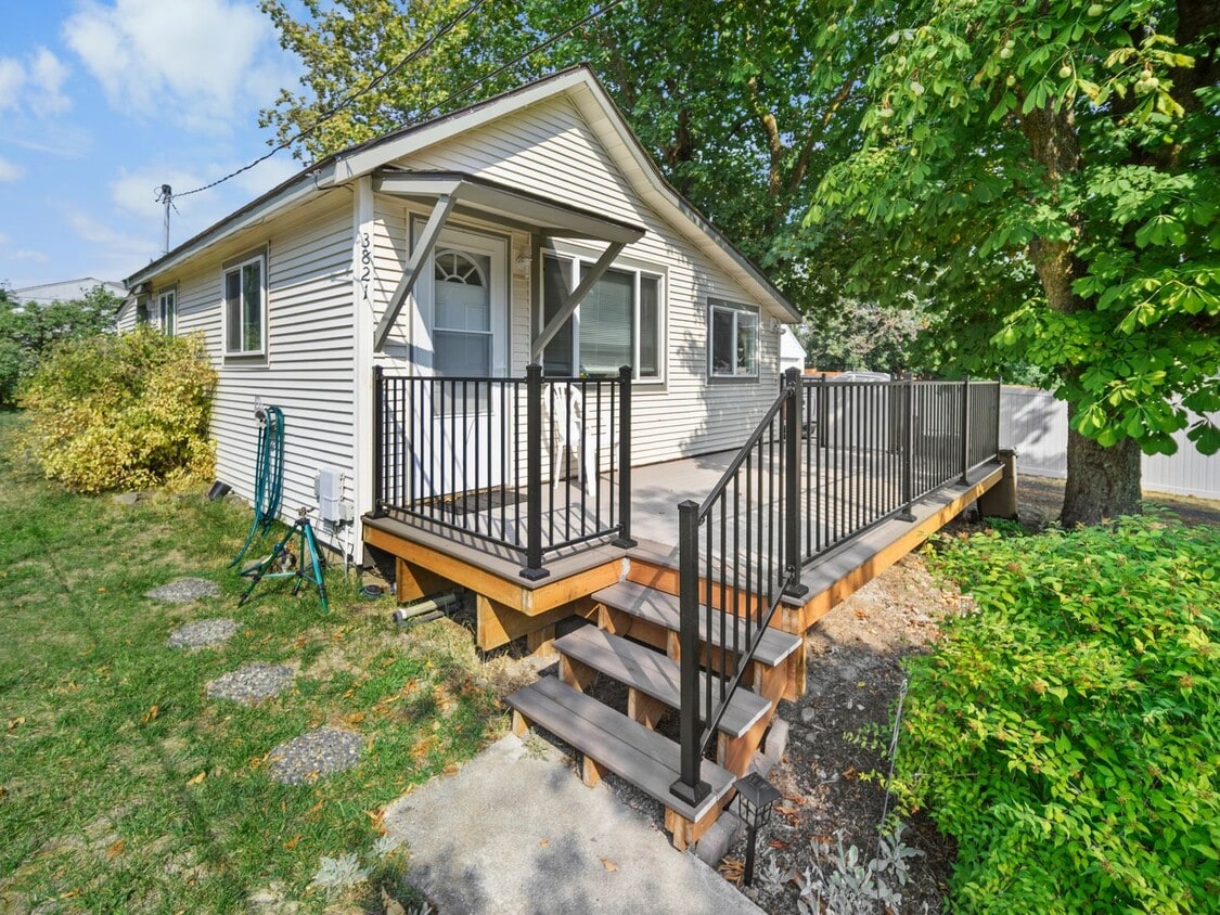 Primary Photo - Cozy 1-Bedroom Rental – All Utilities Incl...
