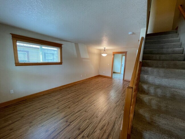 Foto del edificio - 2507 E Burnside St