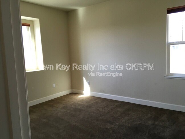 Building Photo - 457 W Aventino Ave