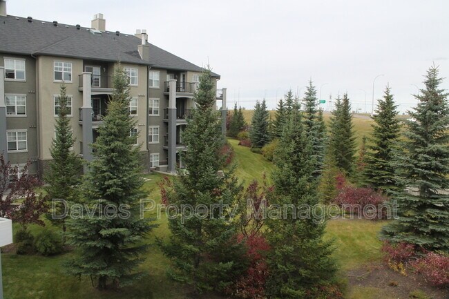 Photo du bâtiment - 622 McAllister Loop SW