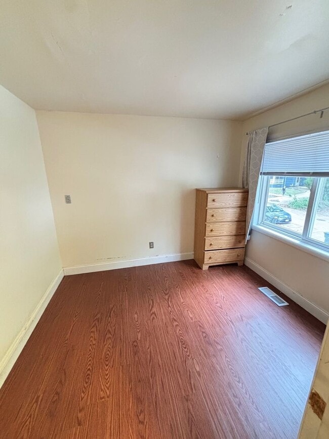 Building Photo - 801 W Stoughton Street