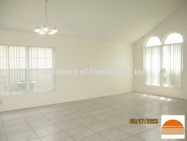 Building Photo - 2 Story Screen-enclosed Pool