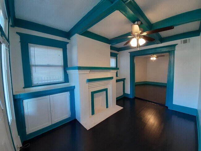 Foto del edificio - 4710 Reiger Ave