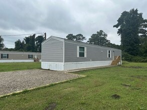 Building Photo - 145 Littleton St