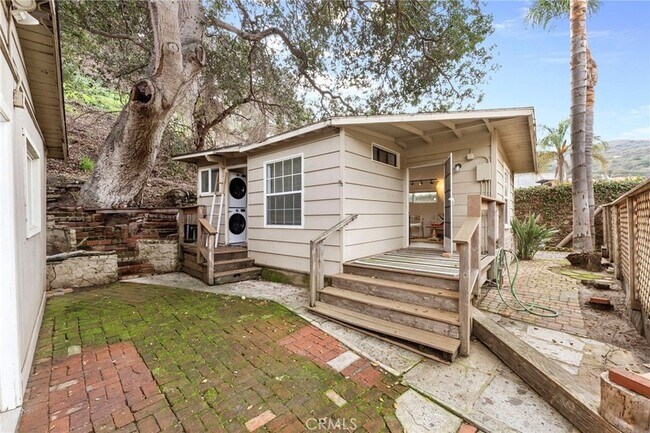 Building Photo - 2695 Laguna Canyon Rd