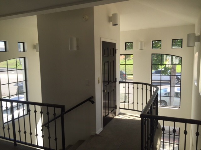 Foto del edificio - 117 N Lucia Ave