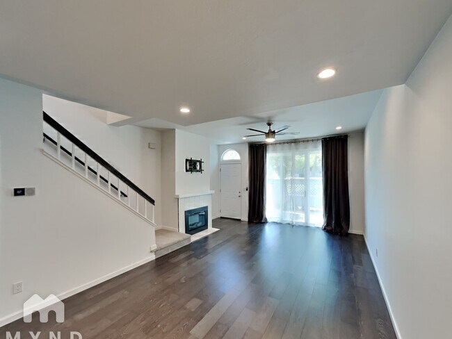 Foto del edificio - 102 Glenbridge Ct