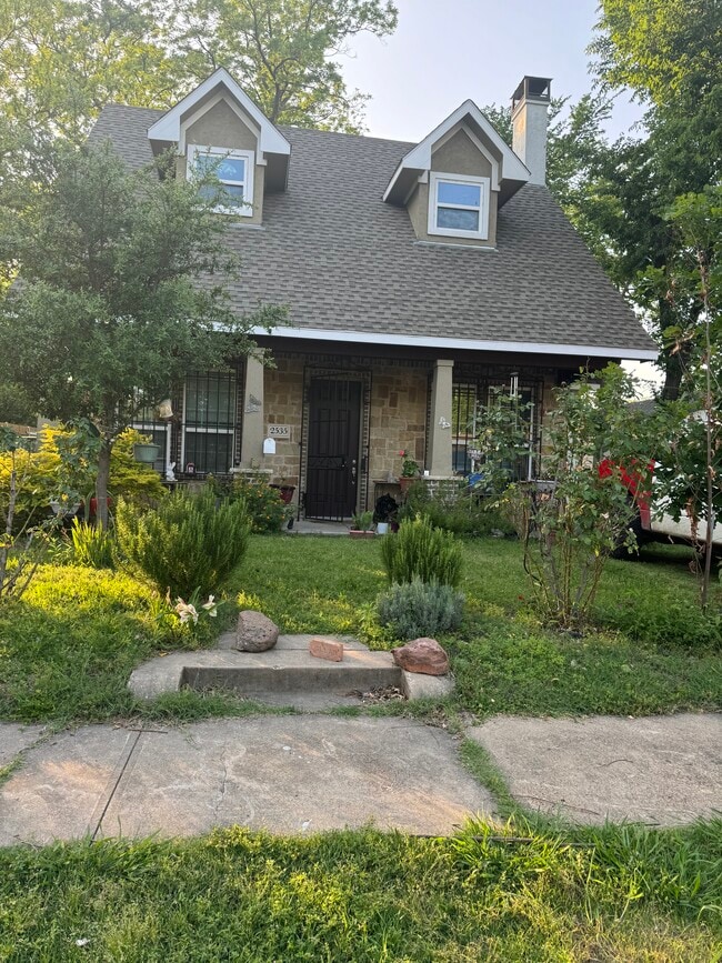 Building Photo - 2535 Marburg St