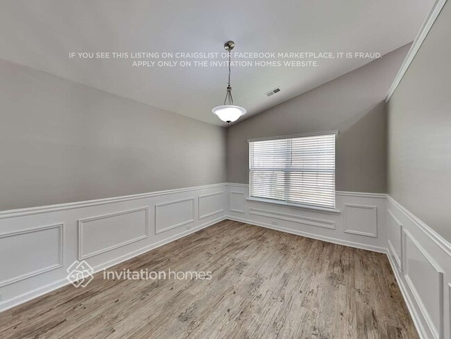 Building Photo - 1044 Southwood Dr