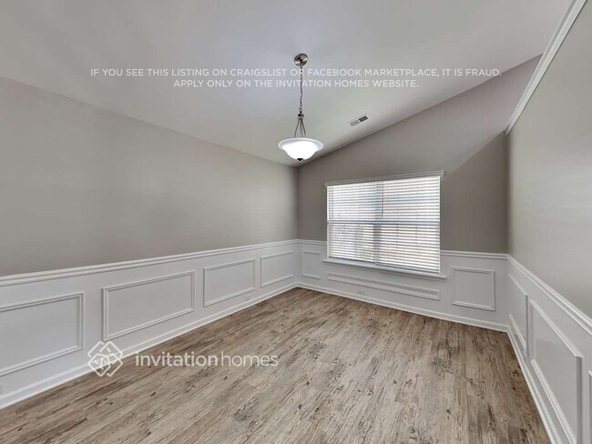 Foto del edificio - 1044 Southwood Dr