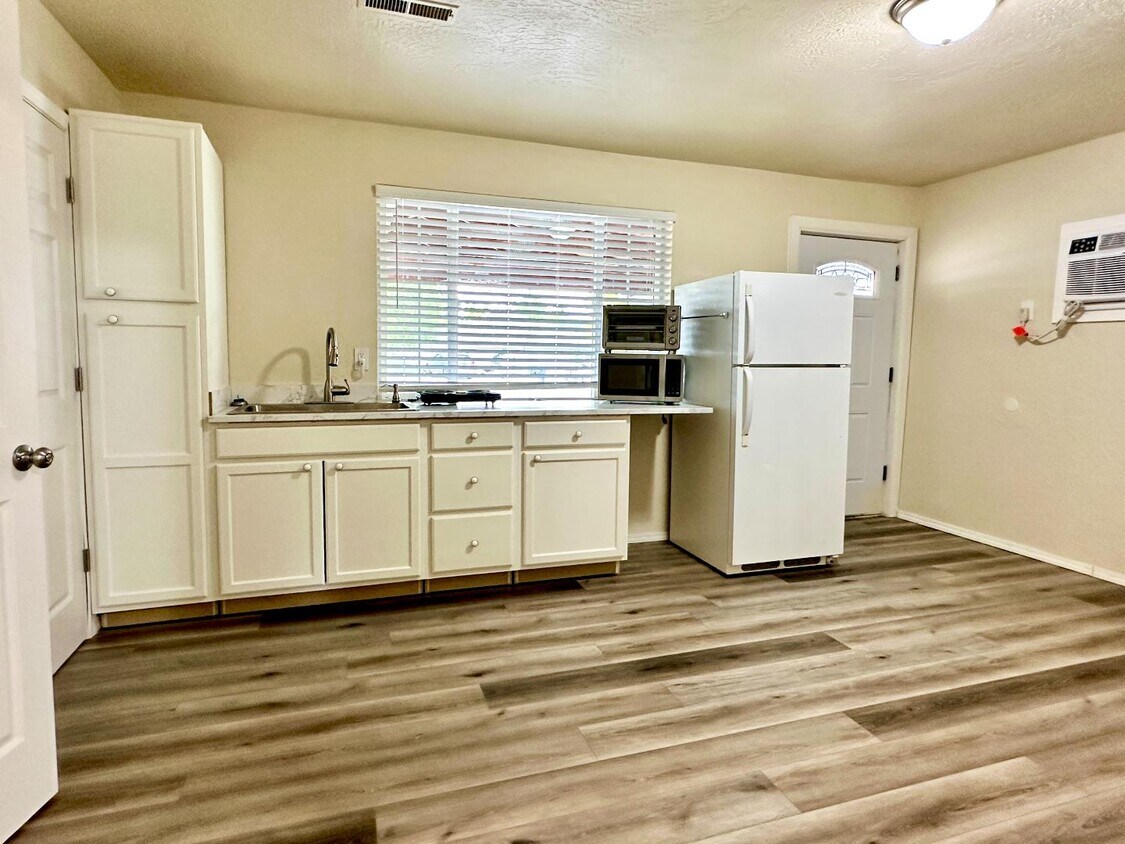 Foto principal - 1076 Sunrise Way