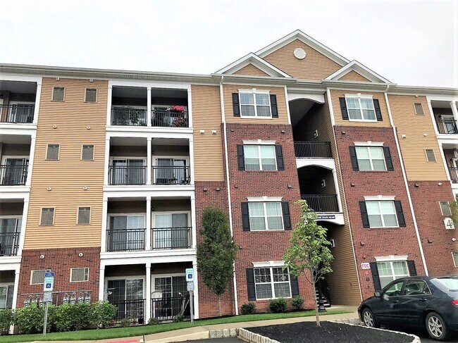Building Photo - 426 Micali Way