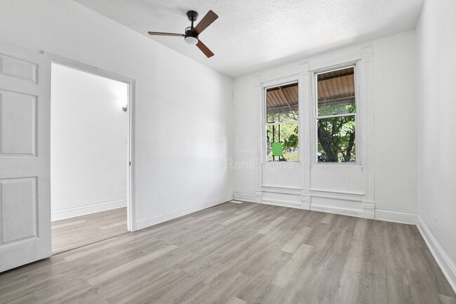 Building Photo - 2024 Lytle St