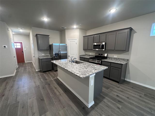 Foto del edificio - 7067 Cypress Dr