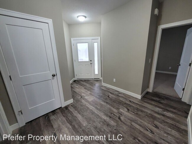 Foto del edificio - 3 br, 2.5 bath House - 527 Amber Lane